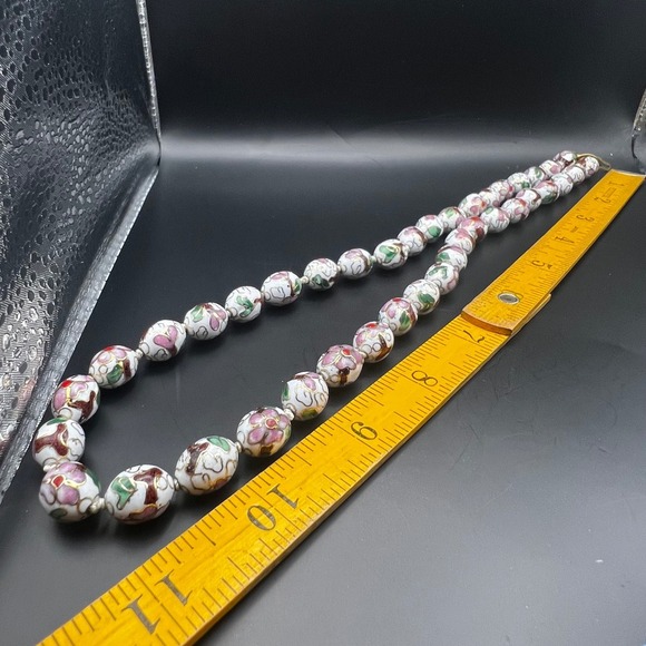 Vintage White Enamel Chinese Floral Cloisonné Beaded Necklace Oval Beads - Picture 4 of 5